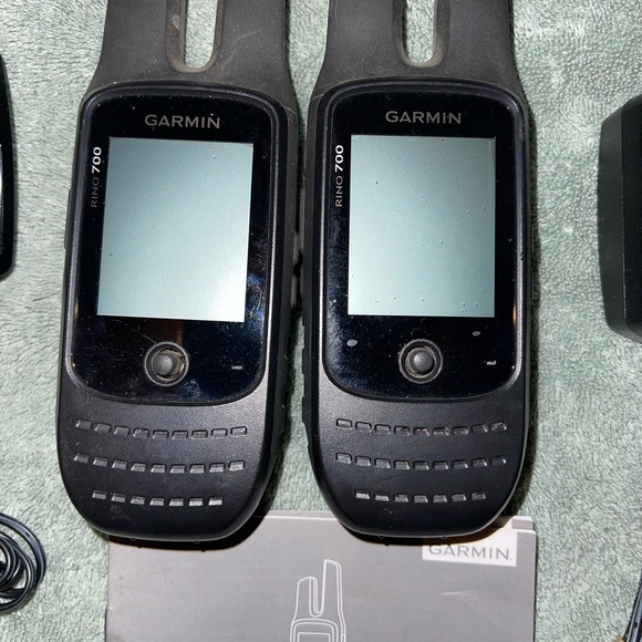 Garmin Rino GPS Radio - Picture 3 of 5